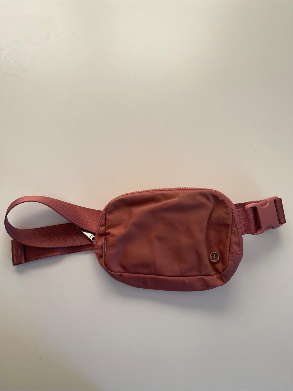 lululemon athletica Dusty Rose Waist Pack